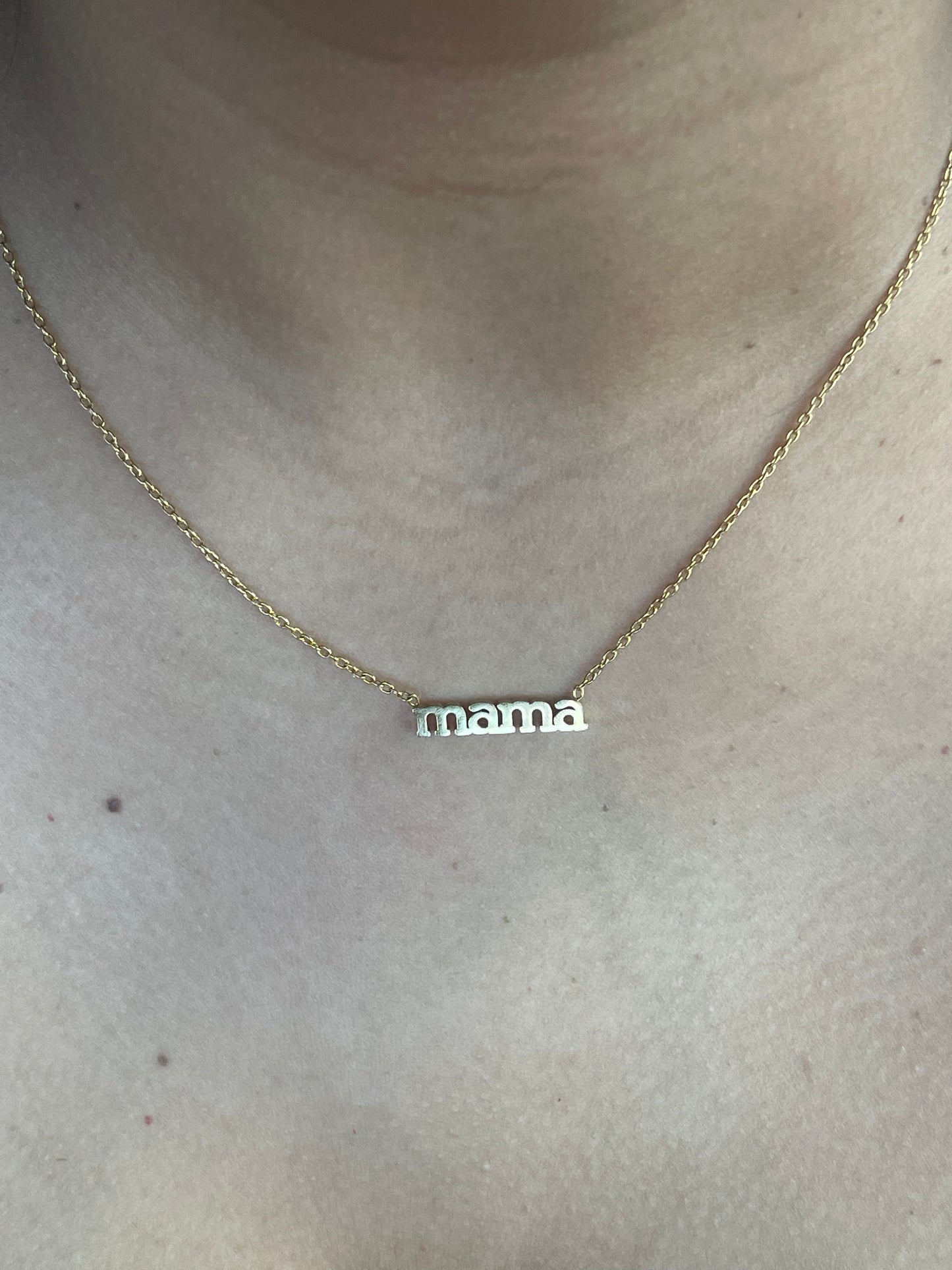 MAMA NECKLACE